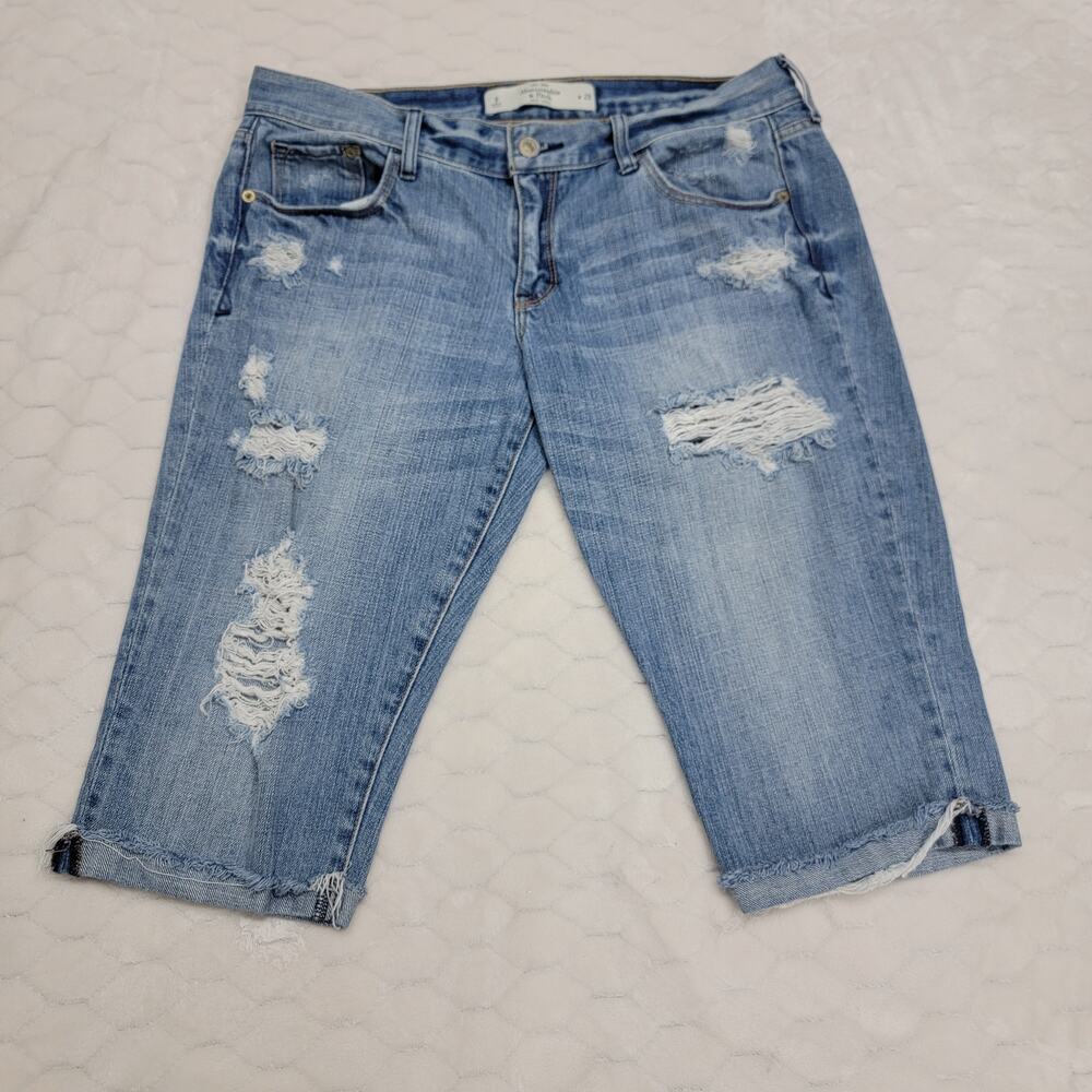 Abercrombie & Fitch Distressed Bermuda Denim Shorts Womens Size 8 W29 Blue Jean